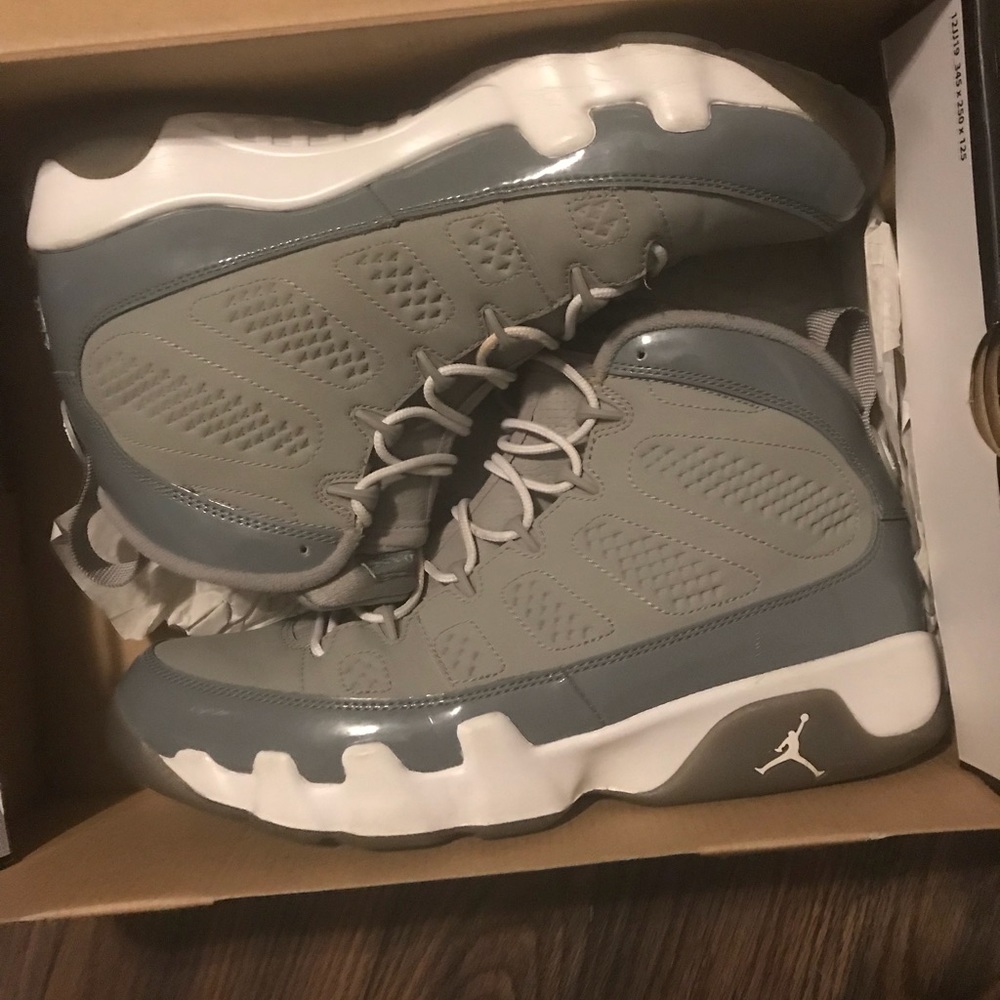 Air Jordan Retro 9